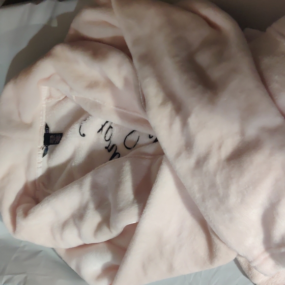Victoria's Secret bathrobe XS pink - Picture 3 of 5